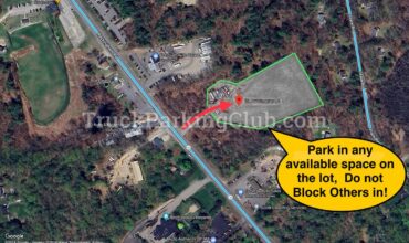 Derry, NH Truck and Trailer Parking off Rockingham Rd.